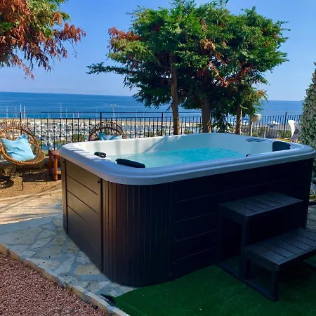 Chiara Holiday home Santo Stefano al Mare