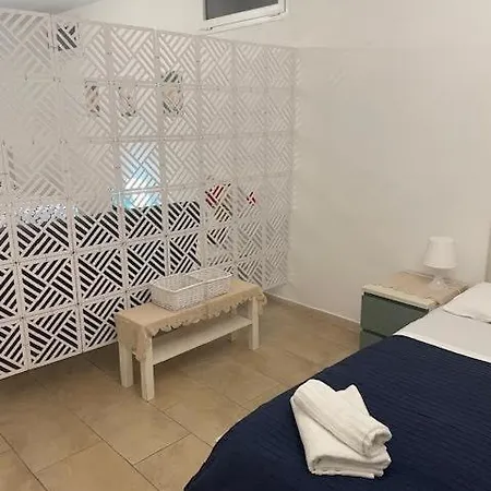 Chiara Holiday home Santo Stefano al Mare